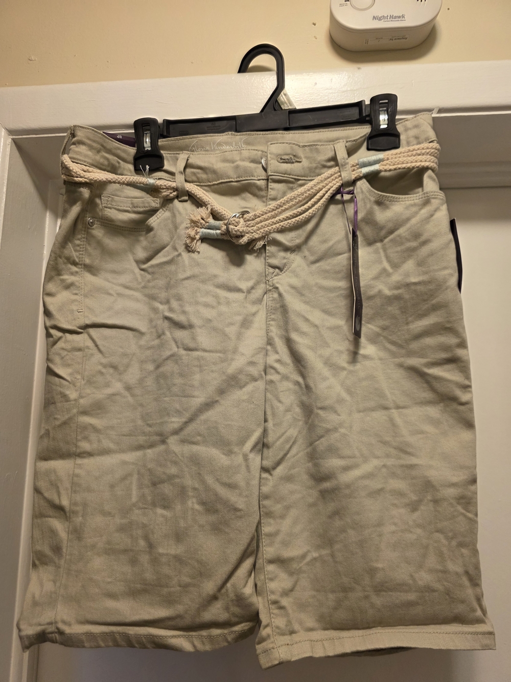 Gloria Vanderbilt Khaki Tan Women's Shorts with Rope Belt